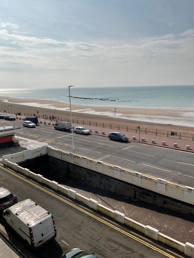 Alexanders Hotel Hastings Exterior photo