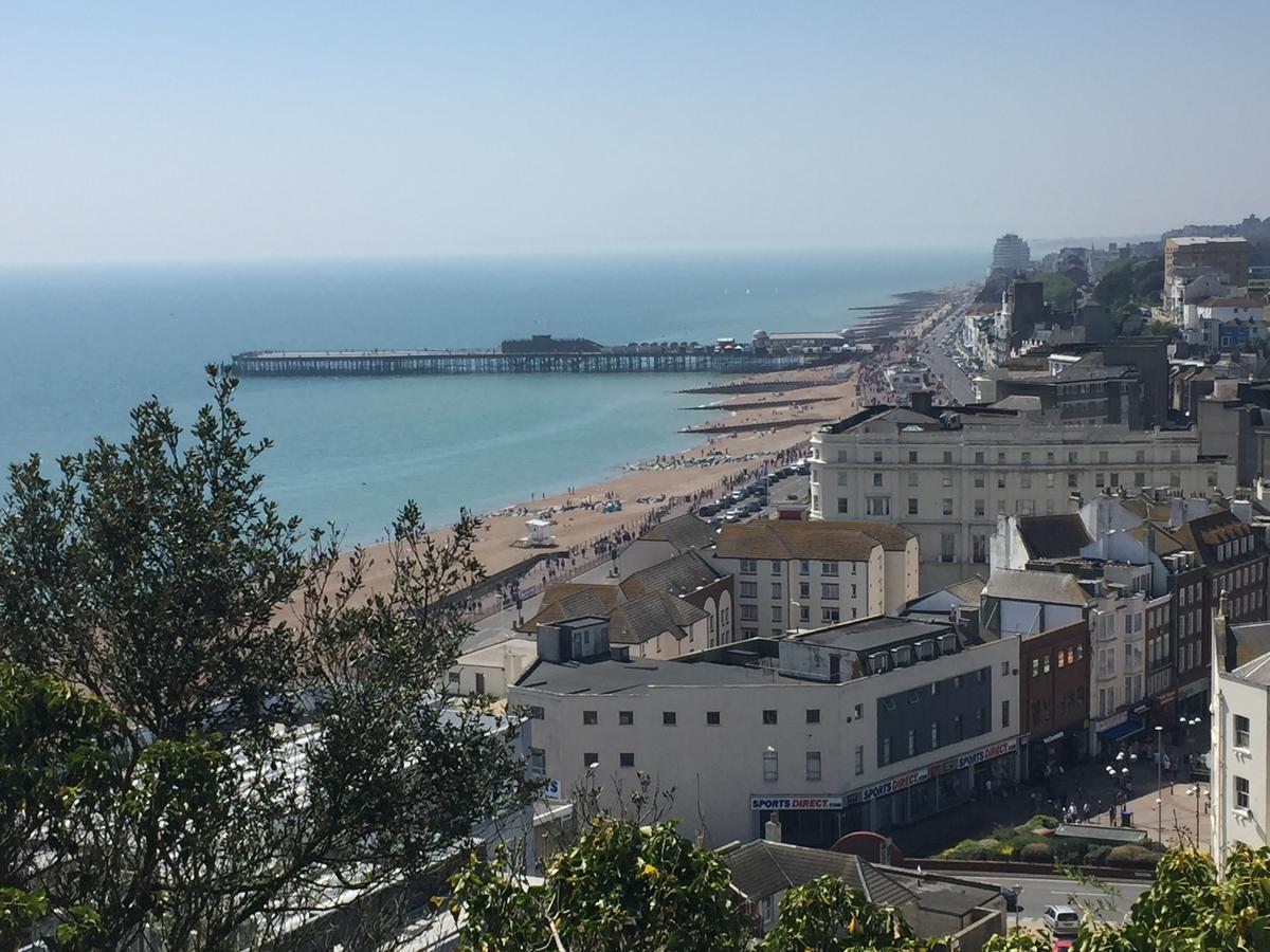 Alexanders Hotel Hastings Exterior photo