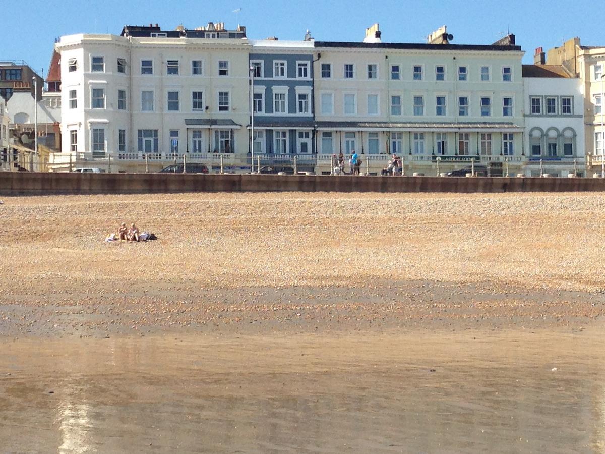 Alexanders Hotel Hastings Exterior photo